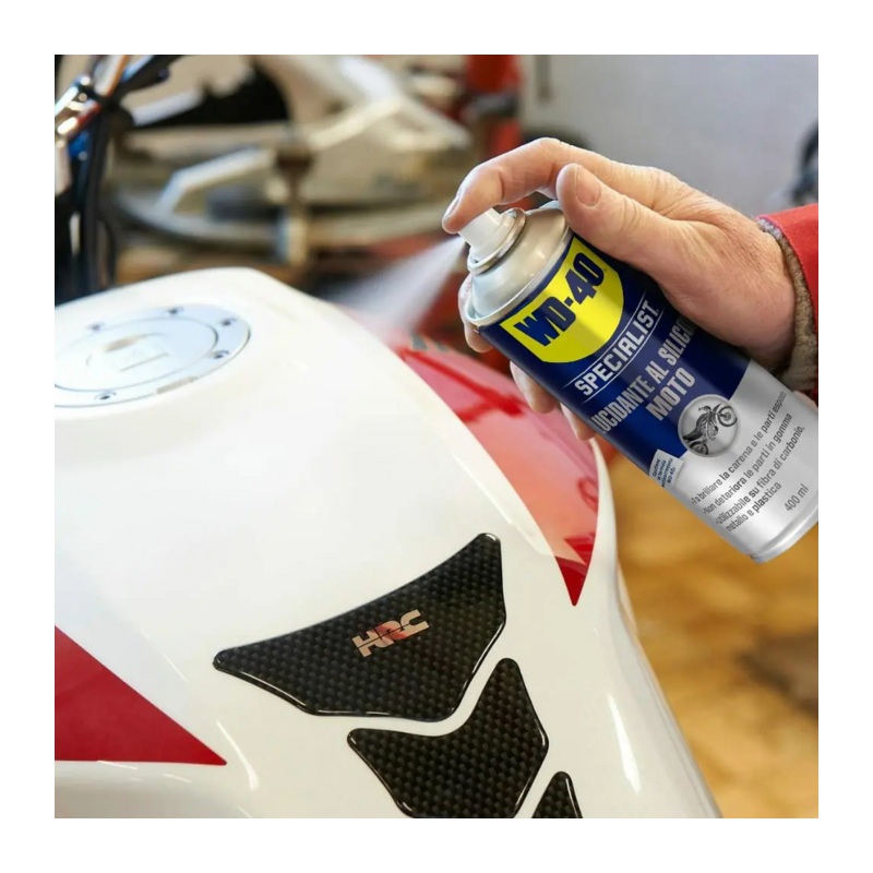 WD40 SPECIALIST MOTO LUCIDANTE AL SILICONE