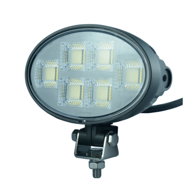 Faro lavoro LED 10-30V DC, 150W, 12000 LM. Fascio di luce ampio, 150 LED