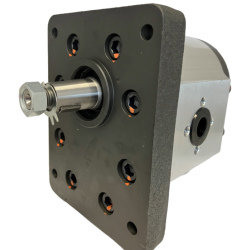 POMPA AD INGRANAGGI GRUPPO 3 DA 25cc SINISTRA “MODELLO STANDARD” TIPO PLESSEY A54