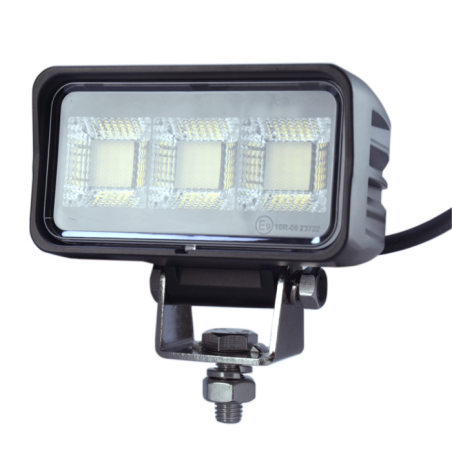 Faro lavoro LED 10-30V DC, 60W, 4620 LM. Fascio di luce ampio, 60 LED
