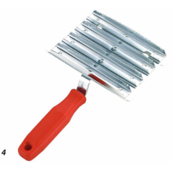 STRIGLIA ZINCATA A DENTI FINI