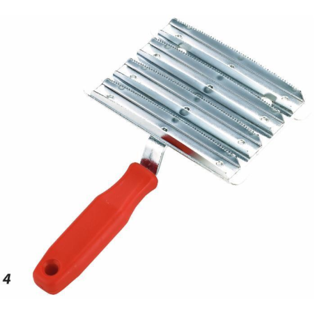 STRIGLIA ZINCATA A DENTI FINI